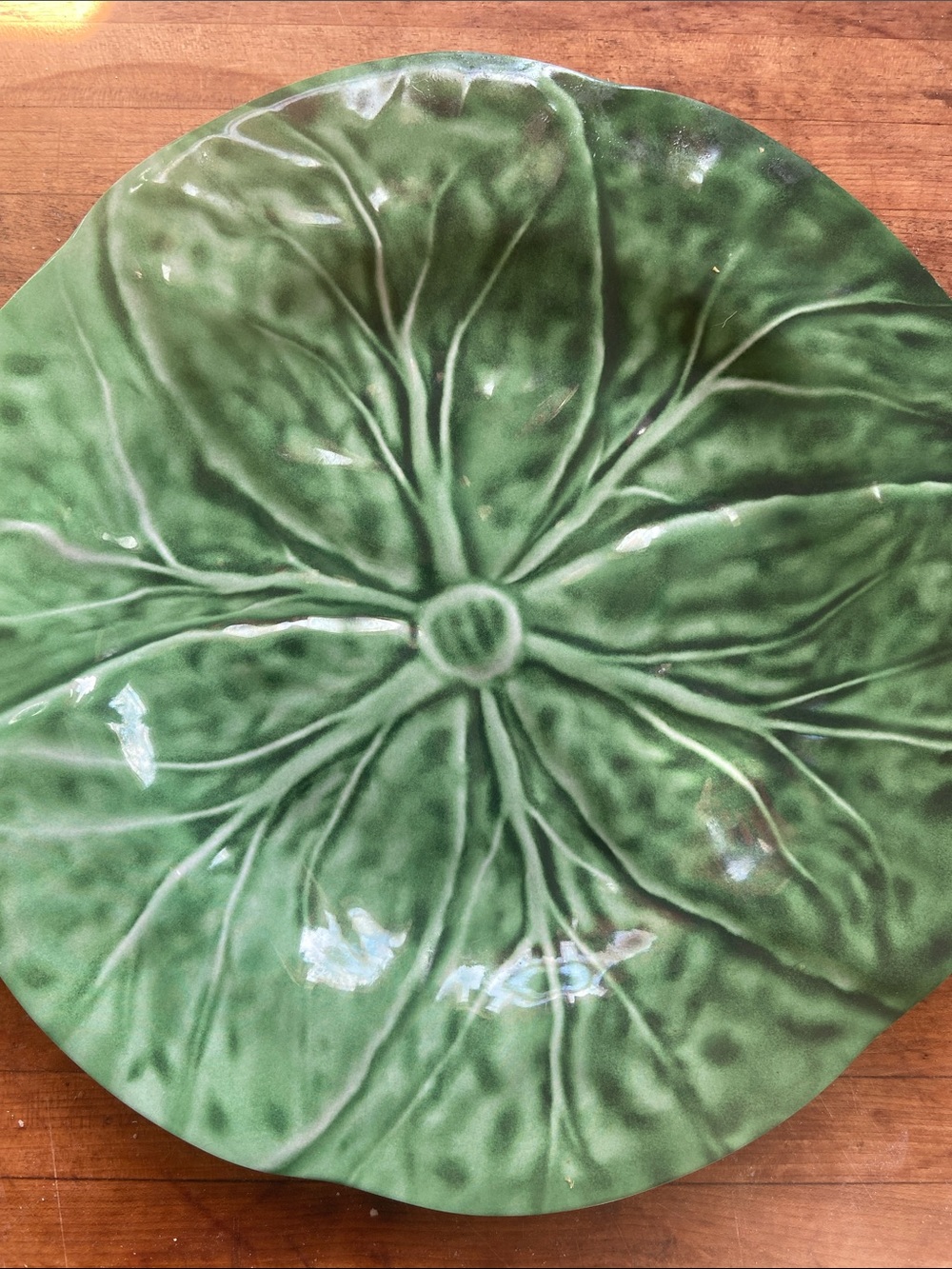 Set of three melamine leaf plates